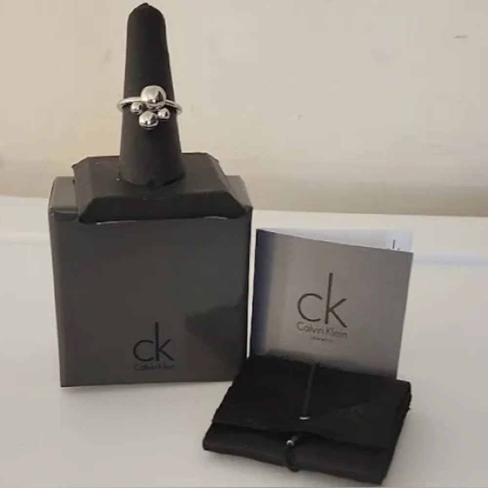 Calvin Klein Silver Floral Fidget Ring